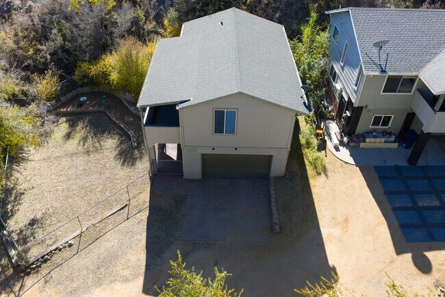 Building Photo - 2 Bedroom, 2 Bath Home for Rent in Diamond...