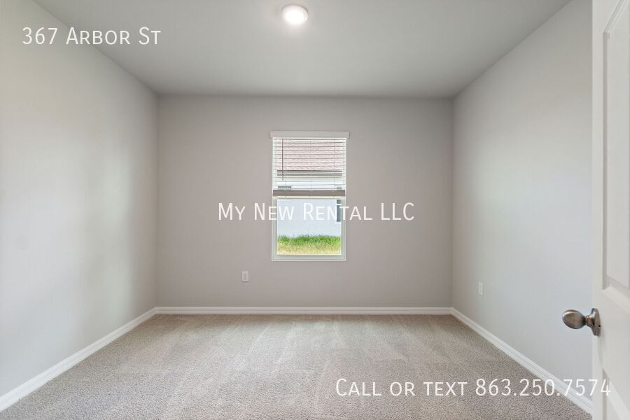 Building Photo - 367 Arbor St