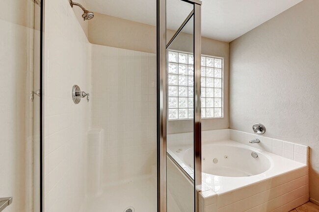 Building Photo - Beautiful Anthem Highland 3 Bedroom Home!