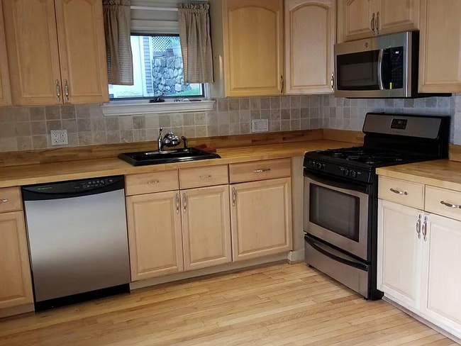 Building Photo - 11 Pennsylvania Ave