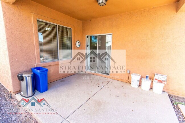 Building Photo - 3522 S 81st Dr