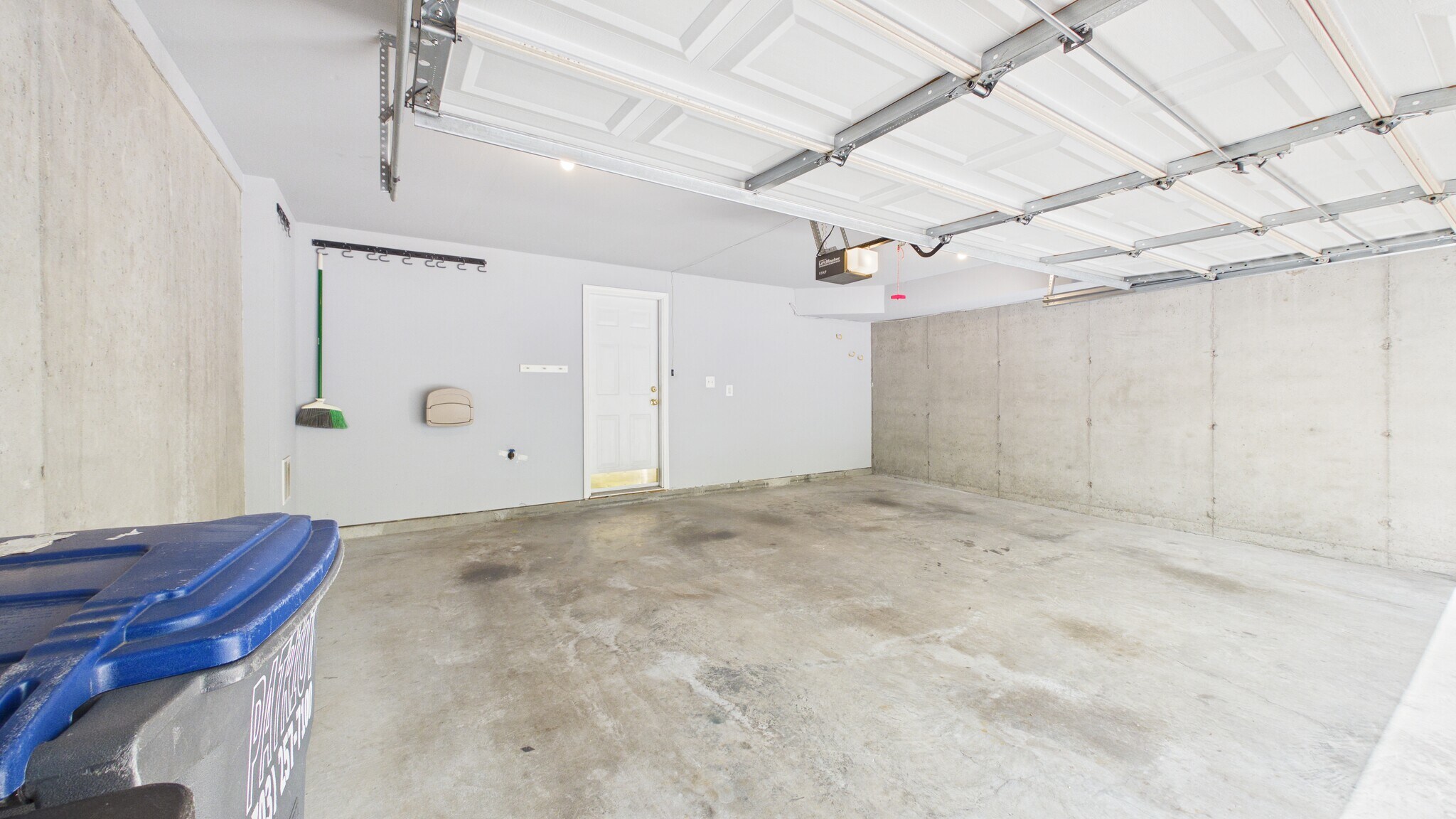 Building Photo - 25807 Turlough Ter