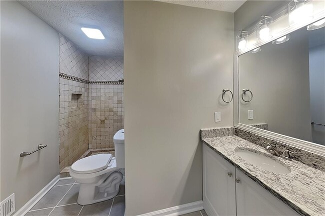 Building Photo - 2755 Whitehurst Dr