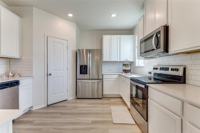 Building Photo - 1109 Aronia Ln