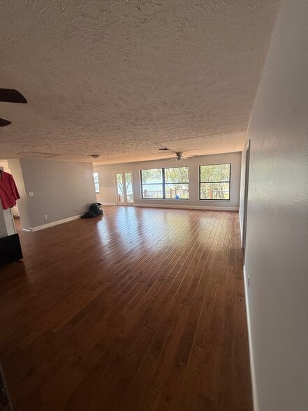 Building Photo - 10180 SE 139th Pl