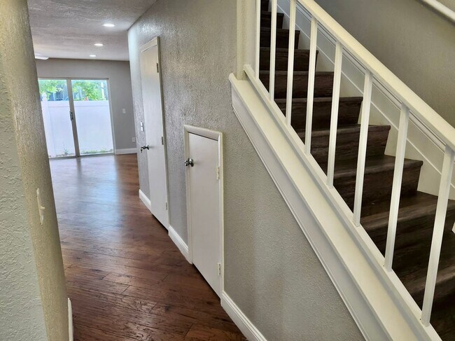 Building Photo - 4815 Walden Cir
