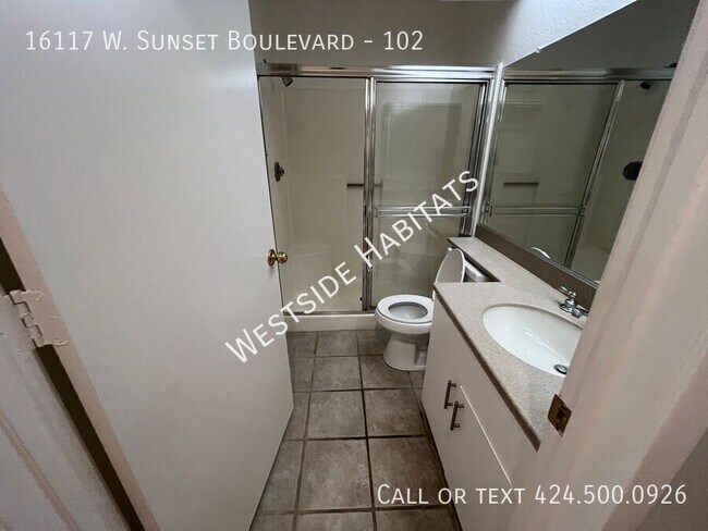 Building Photo - 16117 W Sunset Blvd