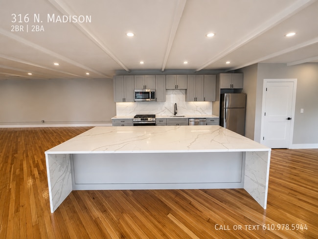 Building Photo - 316 N. Madison-