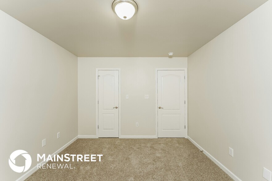 Building Photo - 6062 Overlook Ln