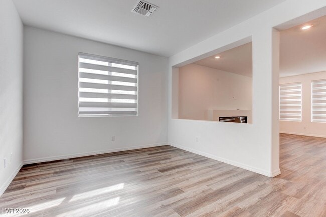 Building Photo - 10269 Lofty Knl St