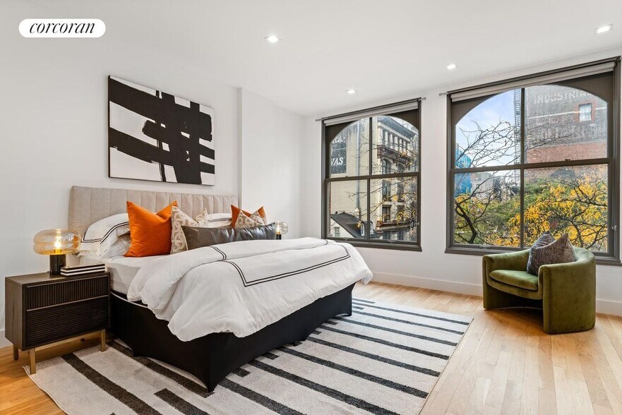 Building Photo - 228 W Broadway