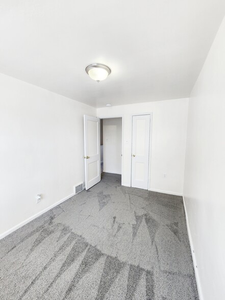 Building Photo - 2601 N Heald St
