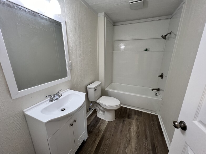 Building Photo - 1221 Georgia St