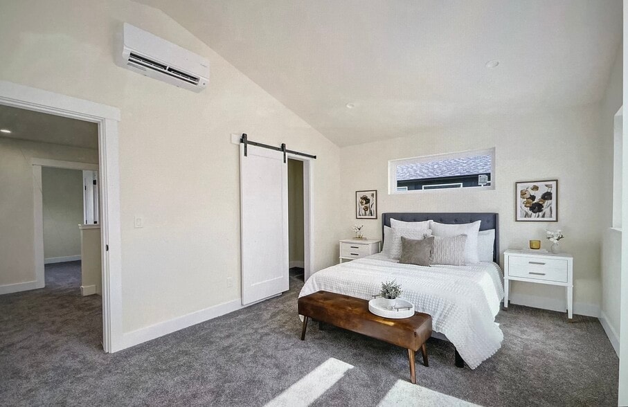 Building Photo - 2850 Sandwood Ln