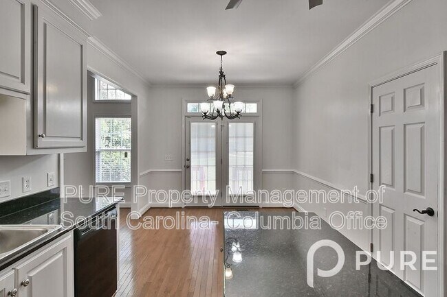 Building Photo - 4 Hunters Pond Dr