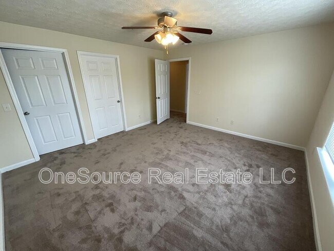 Building Photo - 1202 Fairington Club Dr