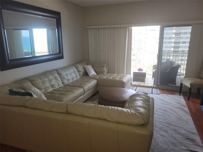 Building Photo - 1980 S Ocean Dr