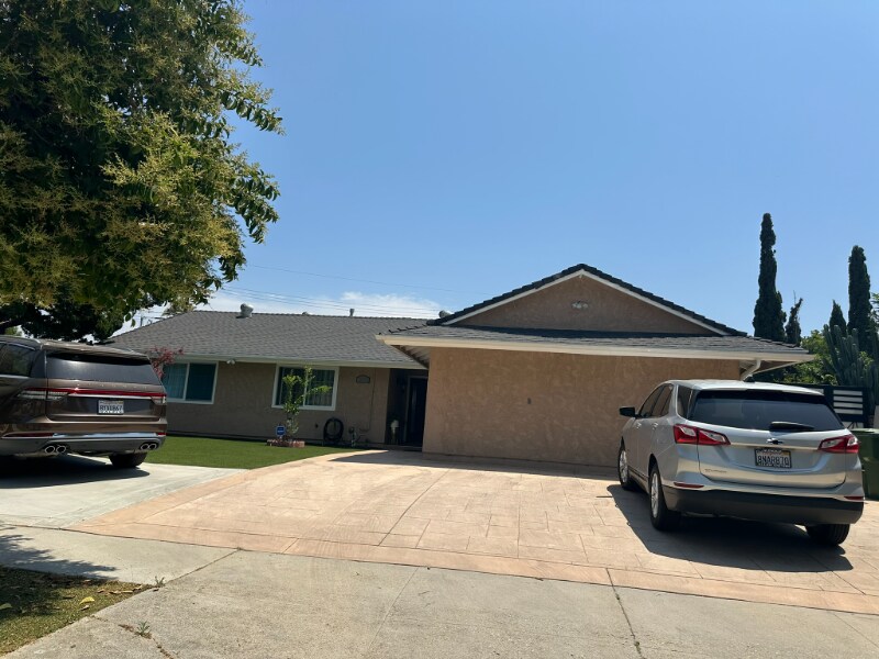 Building Photo - 12990 Halford St