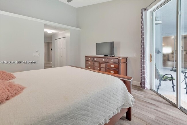 Building Photo - 1800 Water Ridge Dr