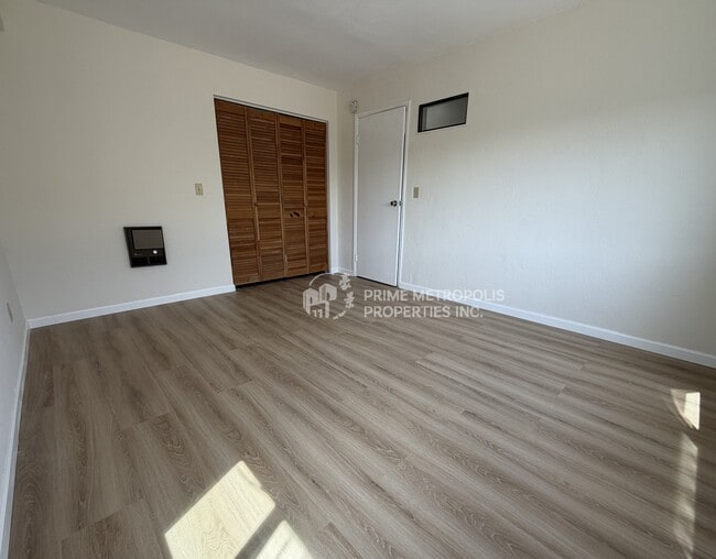 Building Photo - 447 Haddon Rd