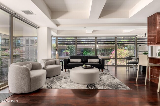 Building Photo - 7141 E Rancho Vista Dr