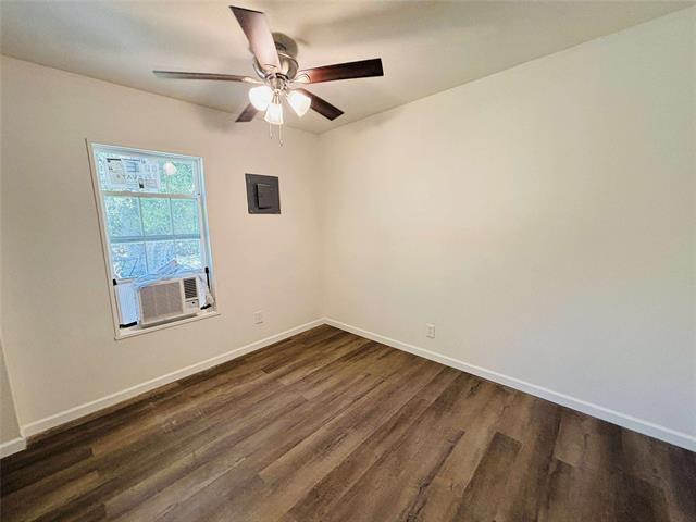 Building Photo - 2762 Beverly Hills Dr