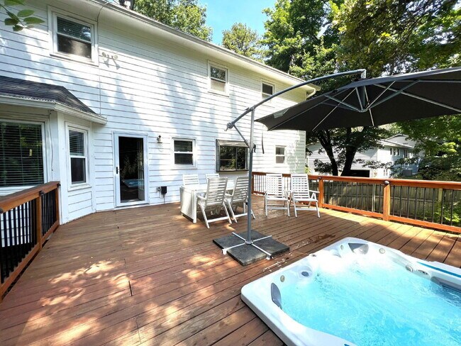 Building Photo - 3324 Devaughn Dr