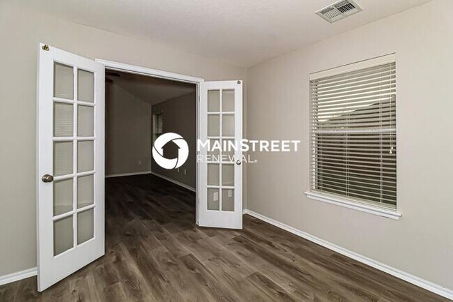 Building Photo - 3 Bedroom Pet-Friendly Home in OKLAHOMA CI...