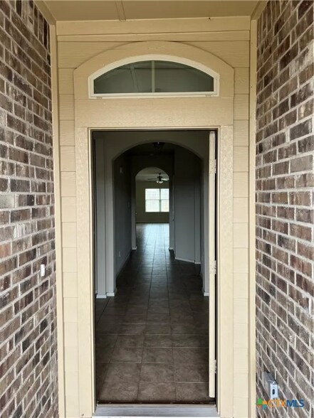 Building Photo - 5407 Two Brothers Ln