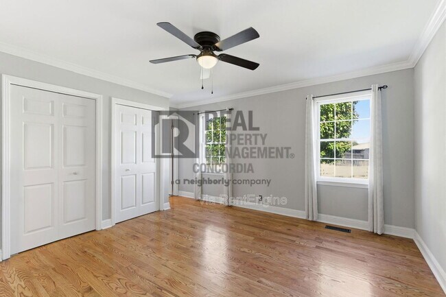 Building Photo - 1246 S Russell St