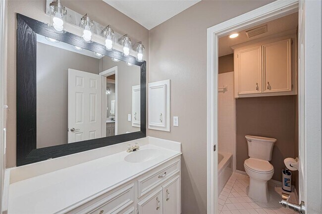Building Photo - 6018 Rapid Creek Ct