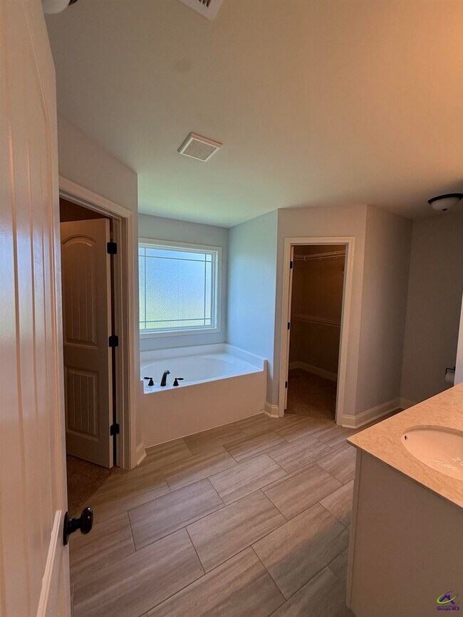 Building Photo - 109 Milford Cir
