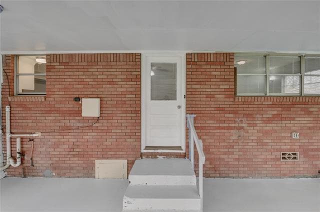 Building Photo - 1002 N Stewart St