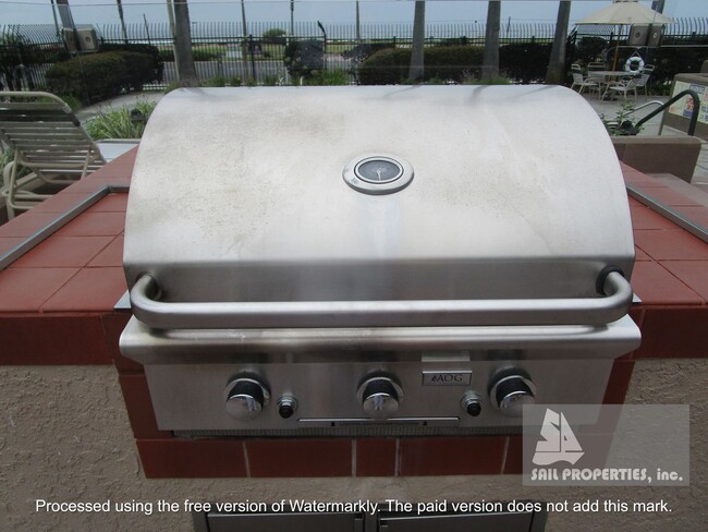 Building Photo - Newly Renovated Vacation Rental with Ocean...