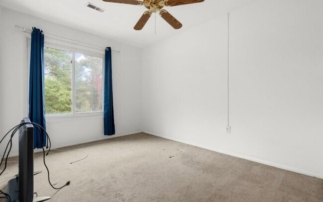 Building Photo - 6809 Supreme Ct