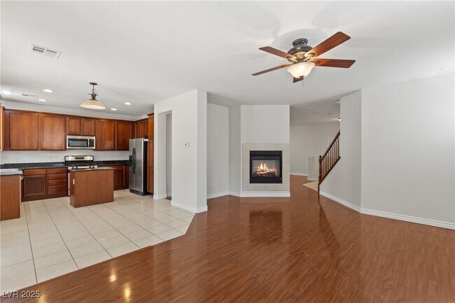 Building Photo - 2831 Dunnottar Ave