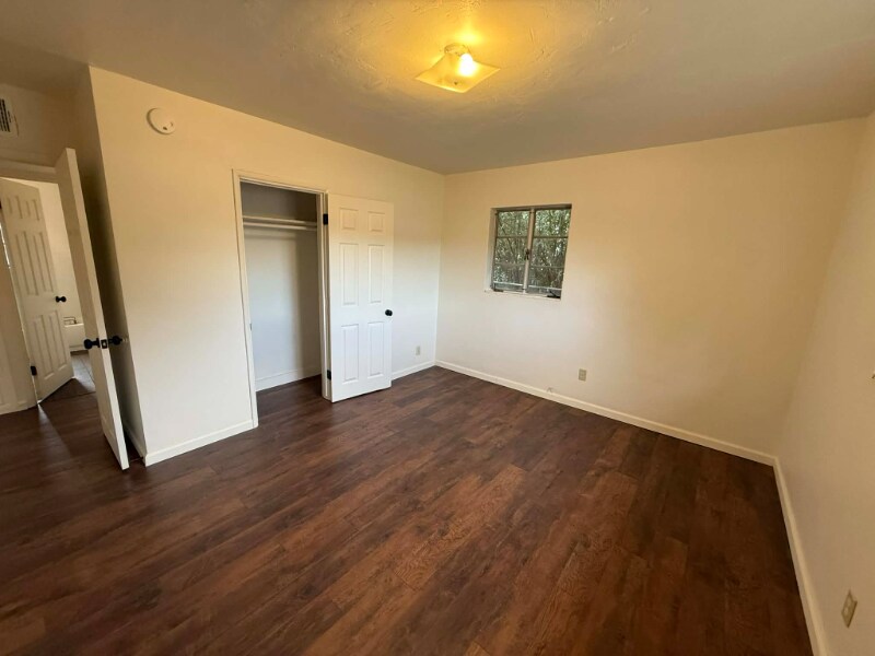 Building Photo - 929 S 4th Ave