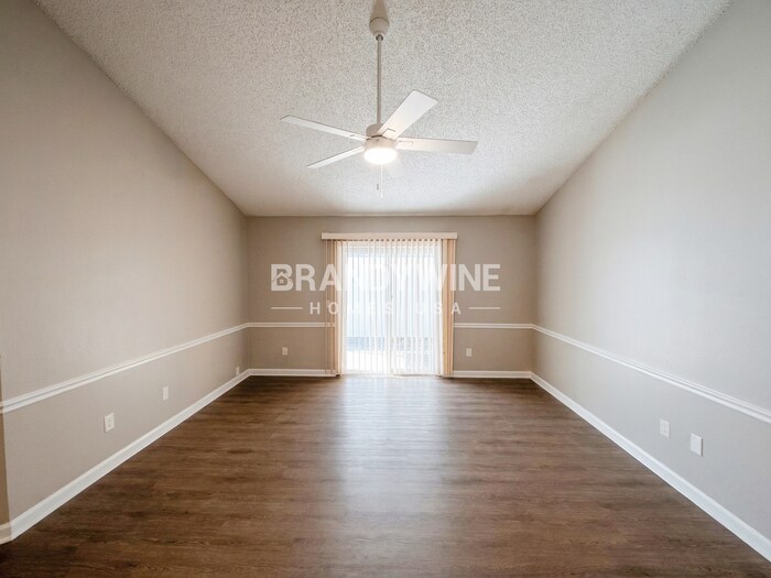 Building Photo - 1864 Ontario Ct