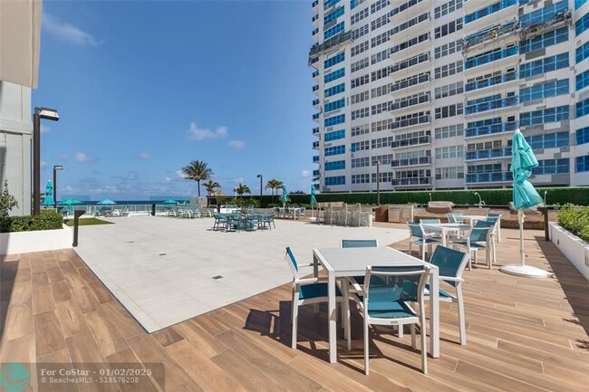 Building Photo - 3750 Galt Ocean Dr