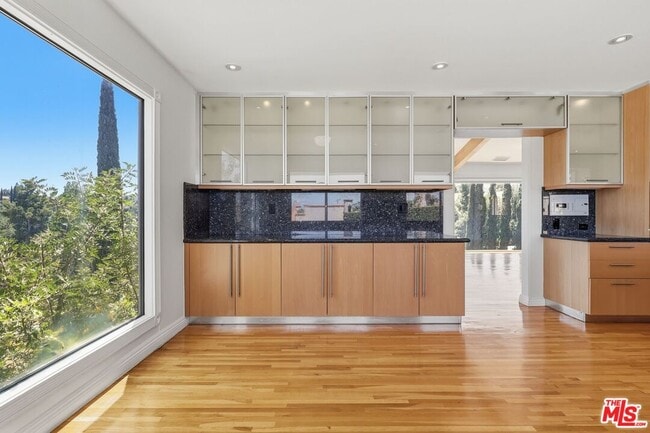 Building Photo - 4613 Reforma Rd