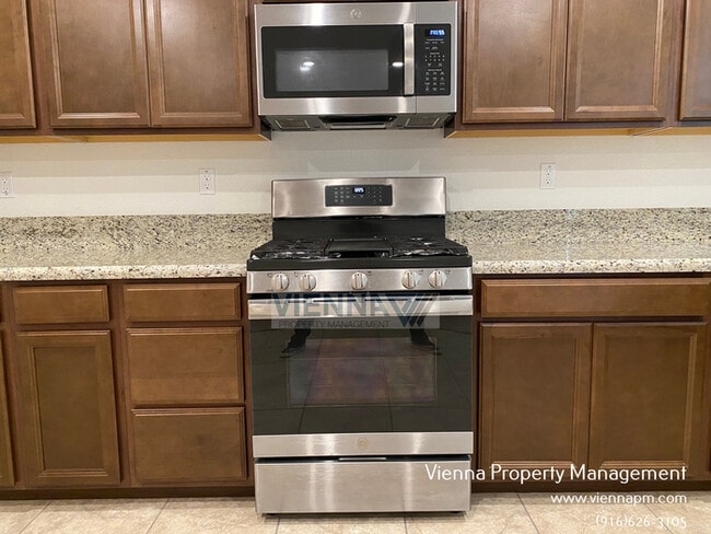 Building Photo - 9184 Osterville Dr