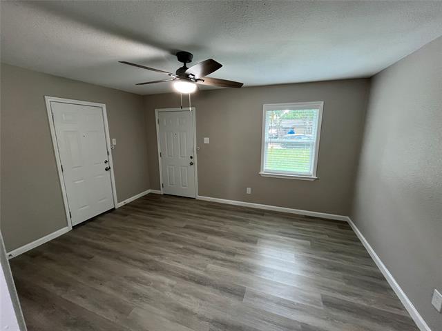 Building Photo - 4327 Scottsdale Dr