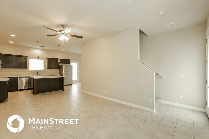 Building Photo - 2000 N 36th St