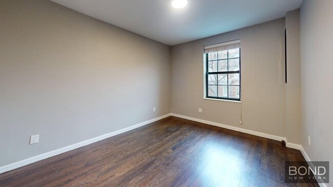 Floorplan - 30 Charlton Street