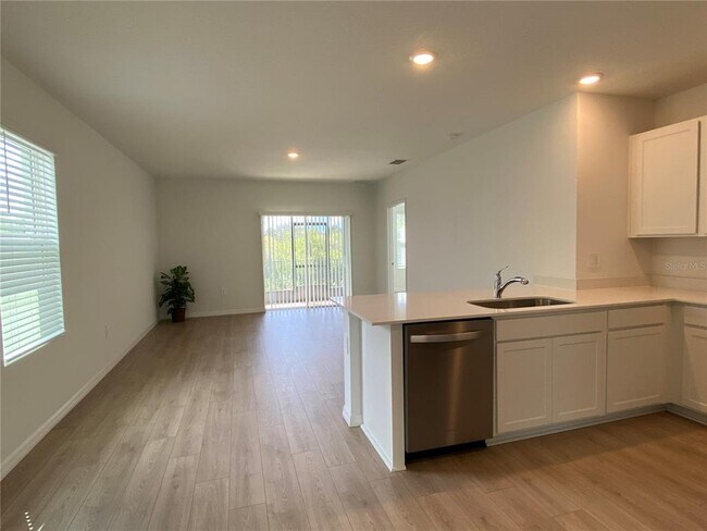 Building Photo - 32354 Weathered Oak Dr