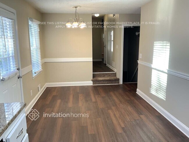 Building Photo - 504 Rivercrest Dr