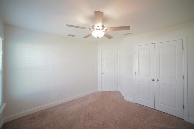 Building Photo - 219 Bienville Pl