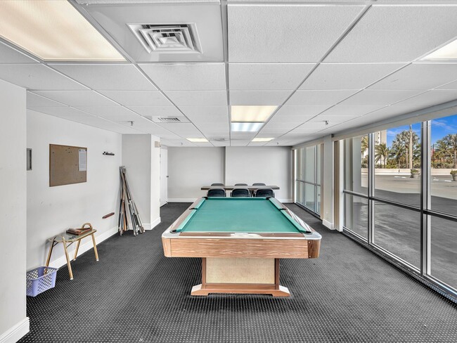 Building Photo - 3301 S Ocean Blvd