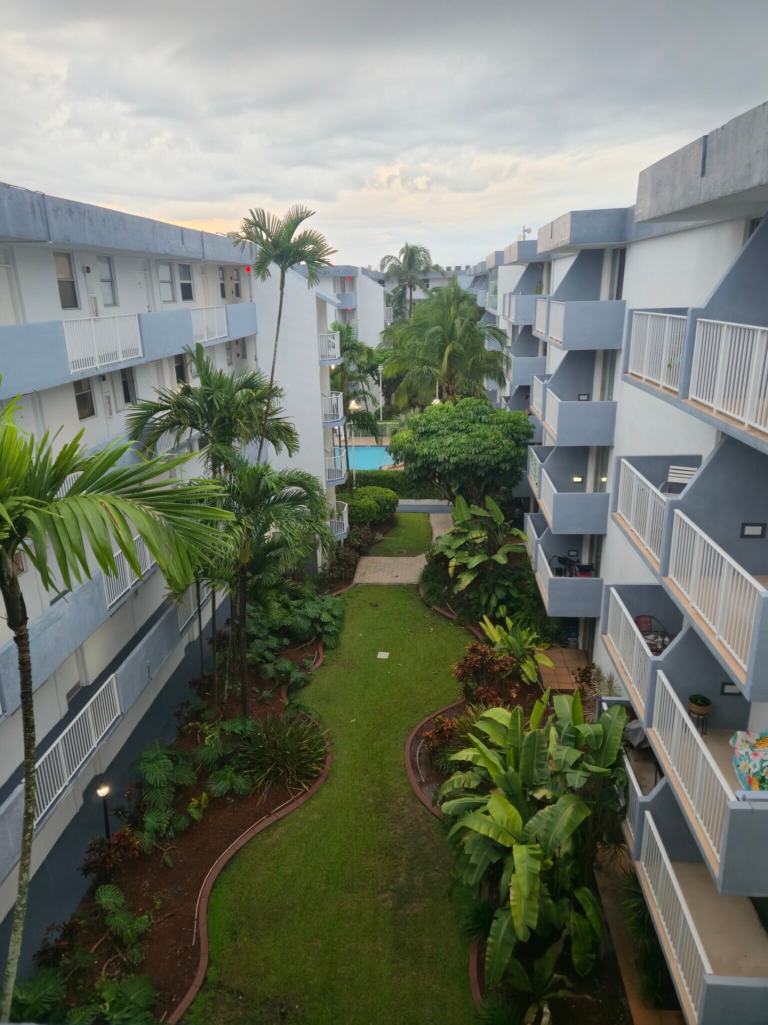 Building Photo - 1801 S Treasure Dr