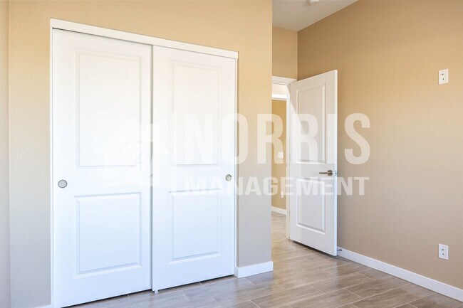 Building Photo - 9301 W Century Dr